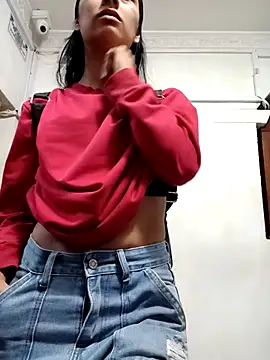 NicoleEsposito online show from April 23, 12:40 pm