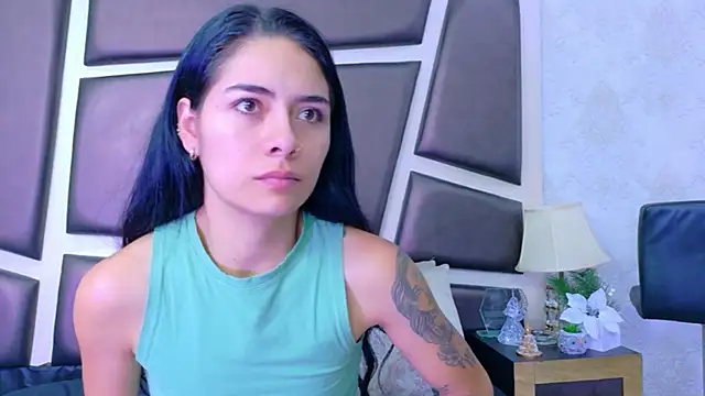 NicoleEsposito online show from June 16, 12:49 pm