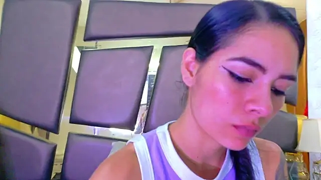 NicoleEsposito online show from April 15, 7:58 pm