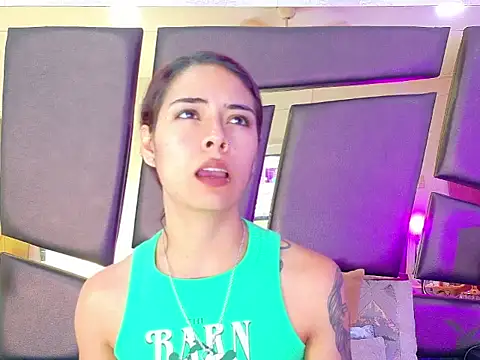 Snapshot of NicoleEsposito chatting on September 26, 1:18 pm NicoleEsposito online show from September 26, 1:18 pm