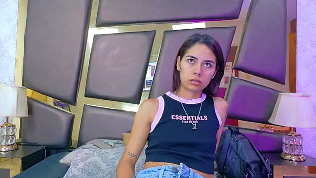 NicoleEsposito online show from November 8, 12:52 pm