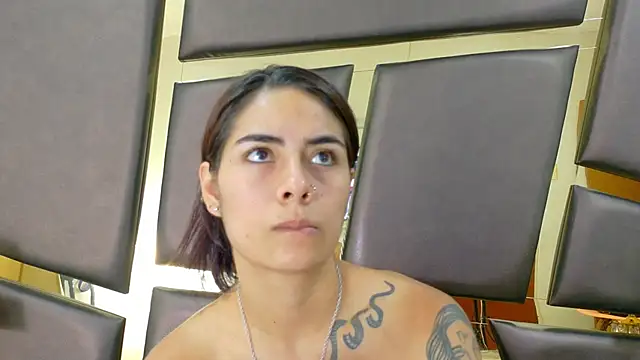 NicoleEsposito online show from October 24, 1:32 pm