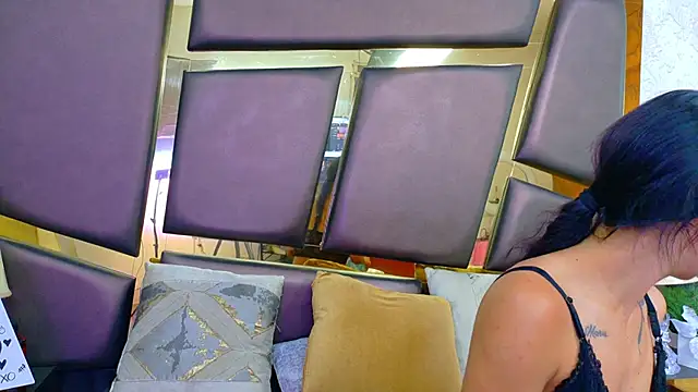 NicoleEsposito online show from April 16, 12:39 pm