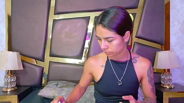 NicoleEsposito online show from November 24, 12:49 pm