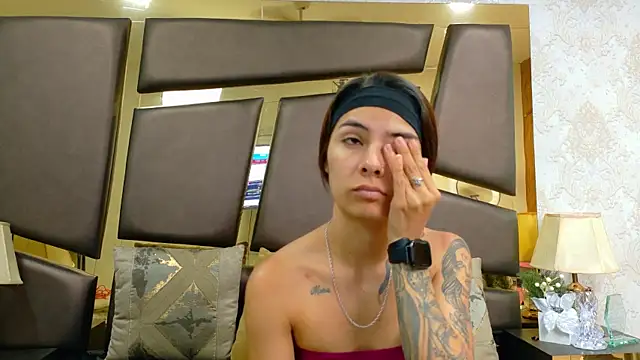 NicoleEsposito online show from January 9, 12:45 pm