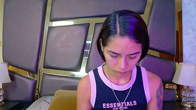 NicoleEsposito online show from November 13, 12:53 pm