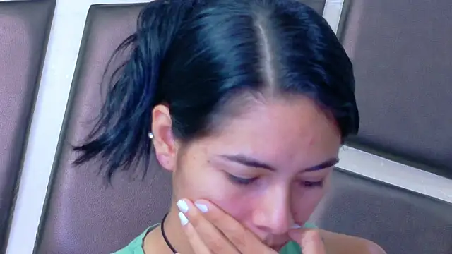 NicoleEsposito online show from May 30, 1:28 pm