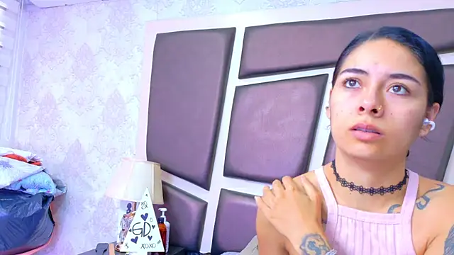 NicoleEsposito online show from May 14, 1:19 pm