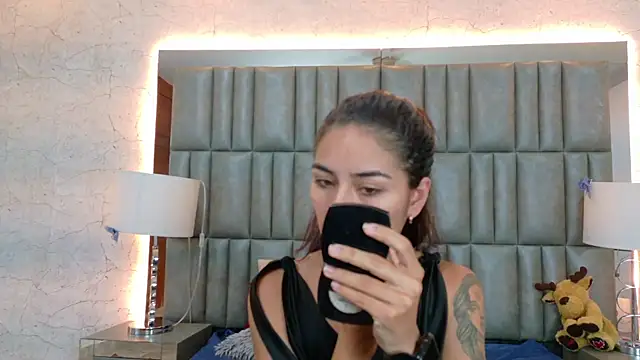 NicoleEsposito online show from January 16, 12:42 pm