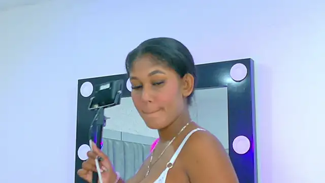 AlisonJaimes online show from October 31, 1:19 pm