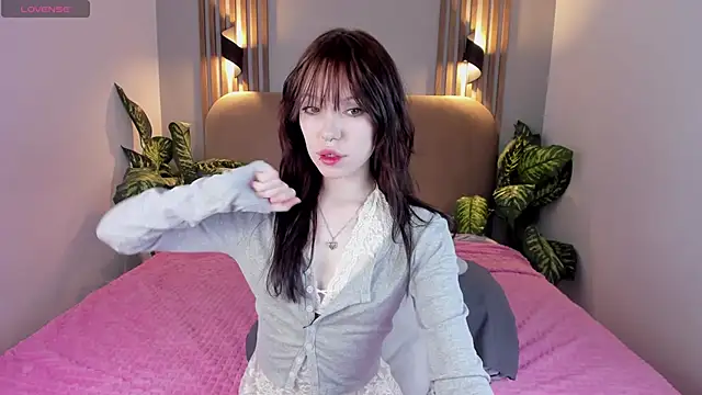 Snapshot of NikkiMiltons chatting on November 30, 3:40 am NikkiMiltons online show from November 30, 3:40 am