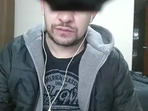 Snapshot of camiloking1720 chatting on February 28, 3:48 pm camiloking1720 online show from February 28, 3:48 pm