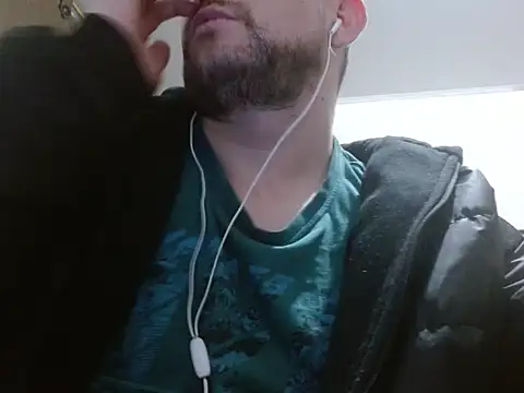 camiloking1720 online show from December 2, 4:14 am