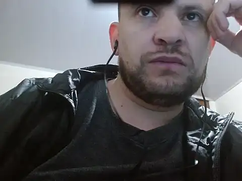 camiloking1720 online show from January 7, 2:11 pm