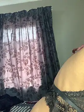 cardibabe online show from November 10, 2:33 pm