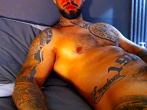 Snapshot of bby044 chatting on March 27, 1:23 pm bby044 online show from March 27, 1:23 pm