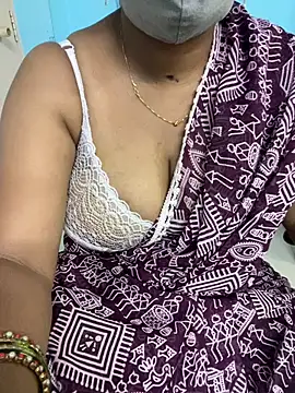 Snapshot of sajeetha chatting on July 15, 2:51 am sajeetha online show from July 15, 2:51 am