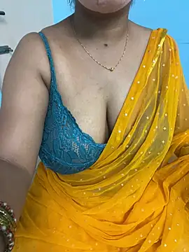 Snapshot of sajeetha chatting on July 14, 2:49 am sajeetha online show from July 14, 2:49 am