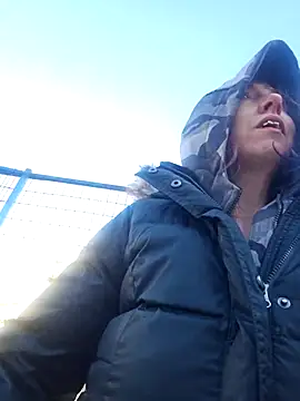 erinSmiles online show from November 19, 7:14 pm