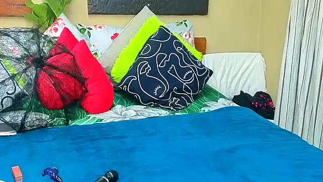 MidnightPassionxx online show from November 19, 9:53 am