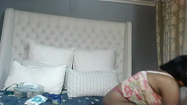 Carocurvy online show from July 17, 8:28 pm