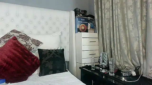 Carocurvy online show from February 12, 6:51 pm