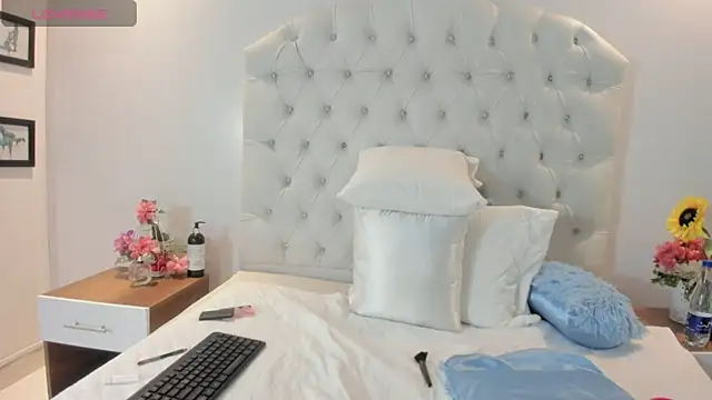 brithany rousee online show from December 4, 2:16 pm