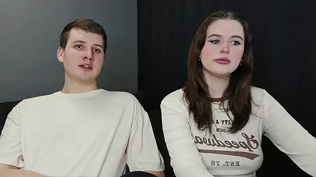 Snapshot of Pinku_kitsune chatting on March 12, 11:43 am Pinku kitsune online show from March 12, 11:43 am