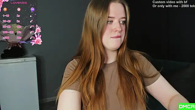 Pinku kitsune online show from February 18, 6:44 am