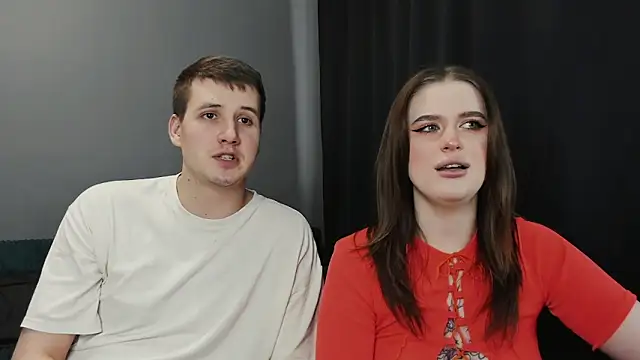 Snapshot of Pinku_kitsune chatting on March 3, 9:24 am Pinku kitsune online show from March 3, 9:24 am