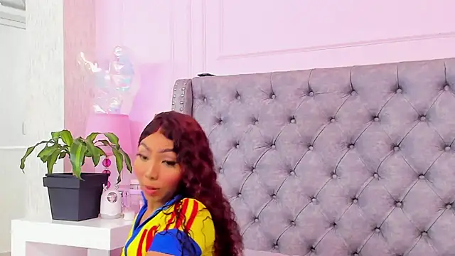 HaileeRoberts online show from July 20, 12:40 pm