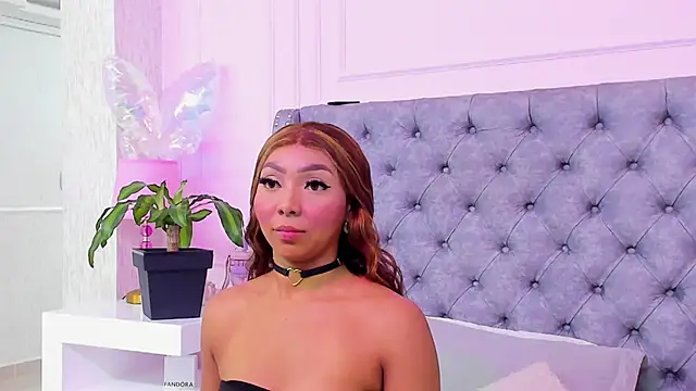 HaileeRoberts online show from June 16, 12:27 pm