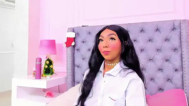 HaileeRoberts online show from November 19, 12:27 pm