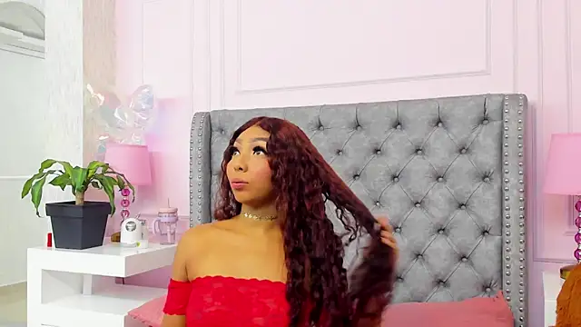 HaileeRoberts online show from July 16, 12:35 pm