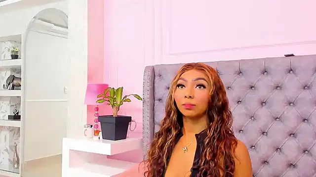 HaileeRoberts online show from February 26, 12:27 pm