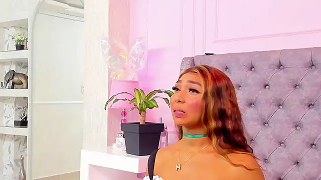 HaileeRoberts online show from March 17, 12:41 pm