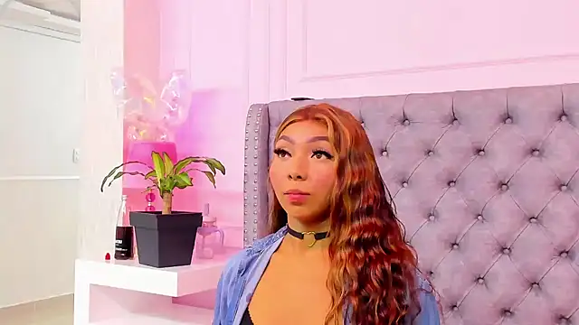 HaileeRoberts online show from March 21, 12:31 pm