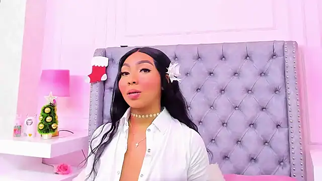 HaileeRoberts online show from November 17, 12:31 pm