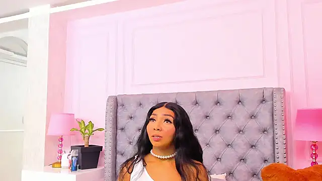 HaileeRoberts online show from January 9, 12:34 pm