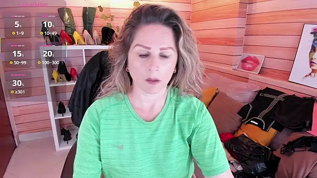 Victoria collins 1 online show from December 19, 12:29 pm