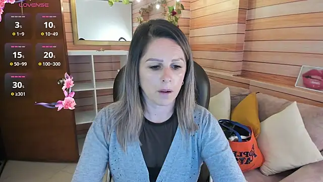 Victoria collins 1 online show from April 19, 10:49 am