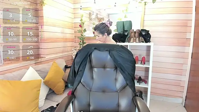 Victoria collins 1 online show from March 5, 12:13 pm