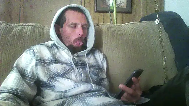 Snapshot of luke_thighwalker2469 chatting on December 17, 5:18 pm luke thighwalker2469 online show from December 17, 5:18 pm