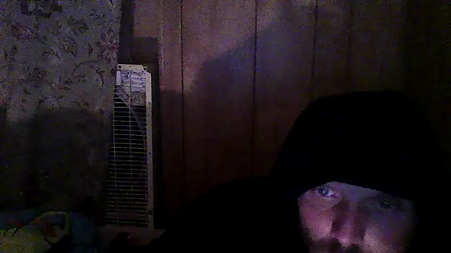 Snapshot of luke_thighwalker2469 chatting on November 21, 1:37 am luke thighwalker2469 online show from November 21, 1:37 am