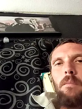 Snapshot of luke_thighwalker2469 chatting on September 18, 9:56 am luke thighwalker2469 online show from September 18, 9:56 am
