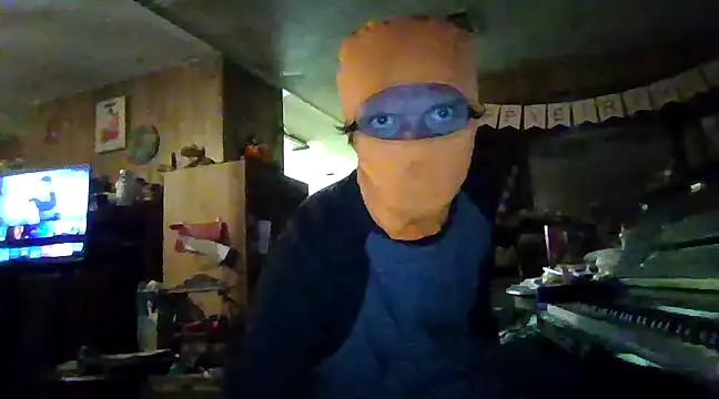 Snapshot of luke_thighwalker2469 chatting on January 12, 5:56 am luke thighwalker2469 online show from January 12, 5:56 am