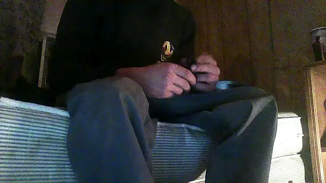 Snapshot of luke_thighwalker2469 chatting on November 29, 4:45 am luke thighwalker2469 online show from November 29, 4:45 am