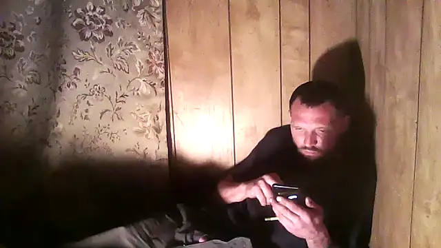 Snapshot of luke_thighwalker2469 chatting on March 4, 11:40 am luke thighwalker2469 online show from March 4, 11:40 am