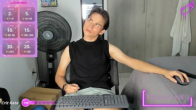 Snapshot of jackson_millers chatting on June 6, 11:21 pm jackson millers online show from June 6, 11:21 pm