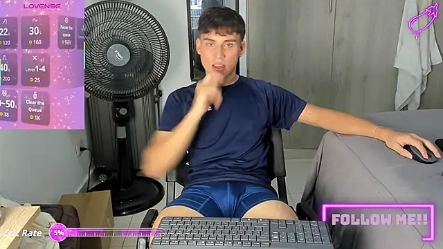 Snapshot of jackson_millers chatting on June 12, 1:58 am jackson millers online show from June 12, 1:58 am